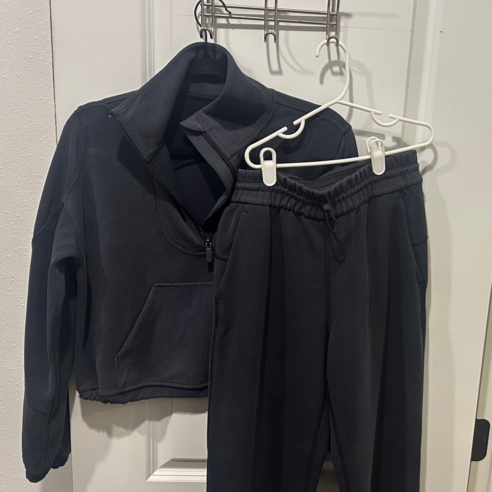 lululemon athletica Black Joggers with Matching Quarter-Zip Pullover